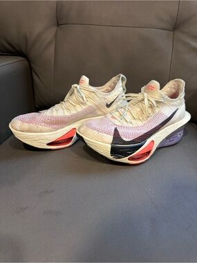 Nike Women's Zoom Fly Flyknit Racing Shoes in Cream, Pink & Black